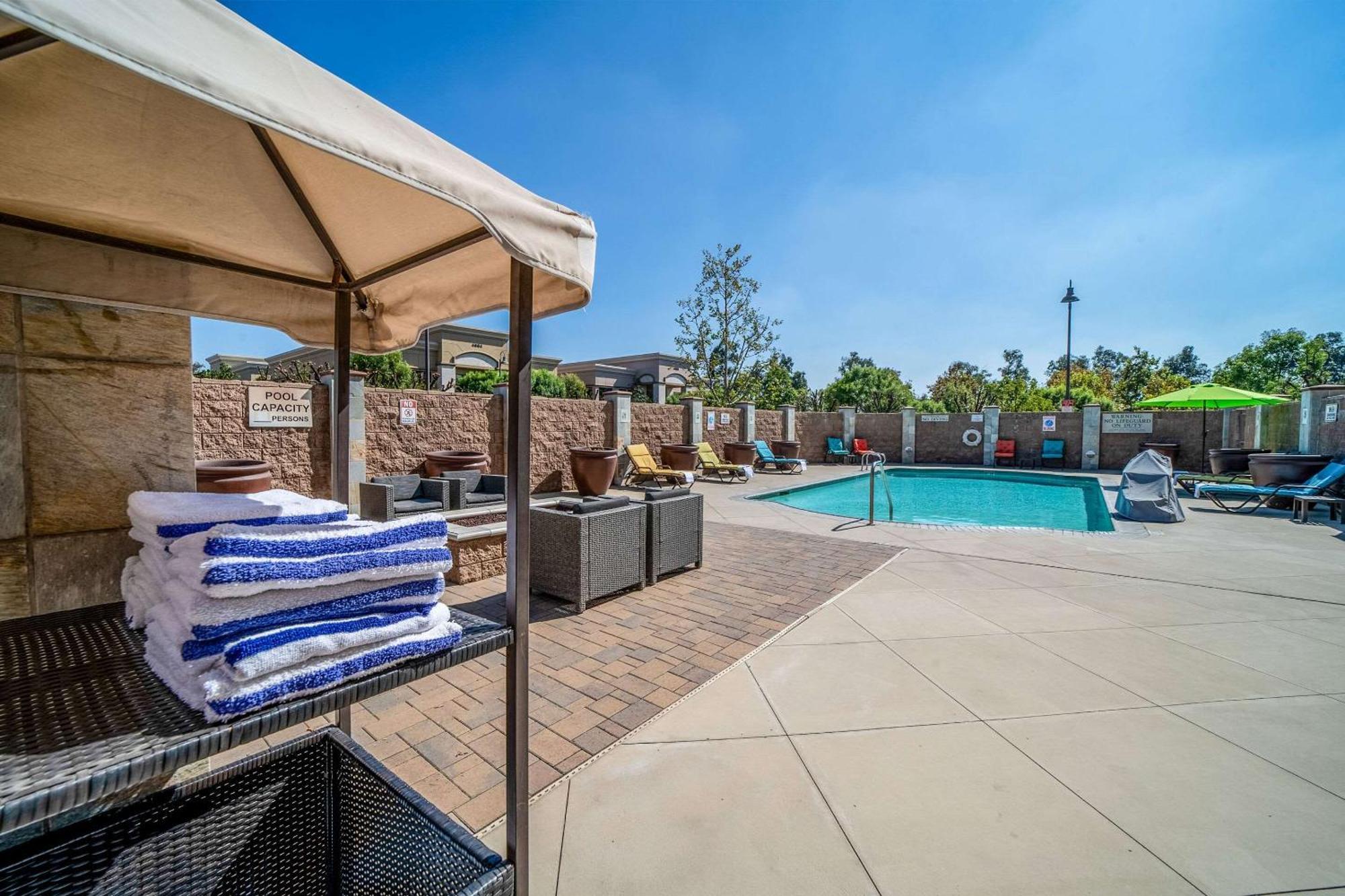 Country Inn & Suites By Radisson, Ontario At Ontario Mills, Ca Dış mekan fotoğraf