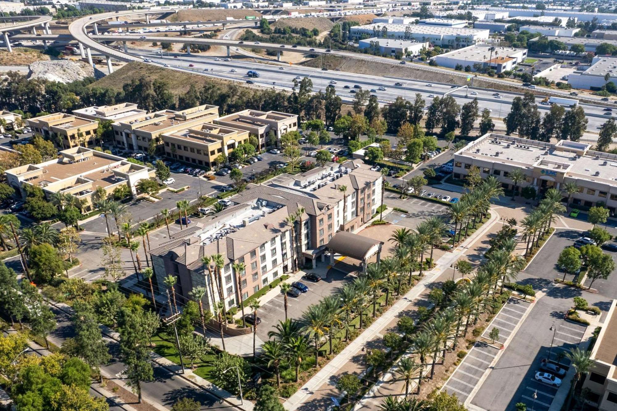 Country Inn & Suites By Radisson, Ontario At Ontario Mills, Ca Dış mekan fotoğraf